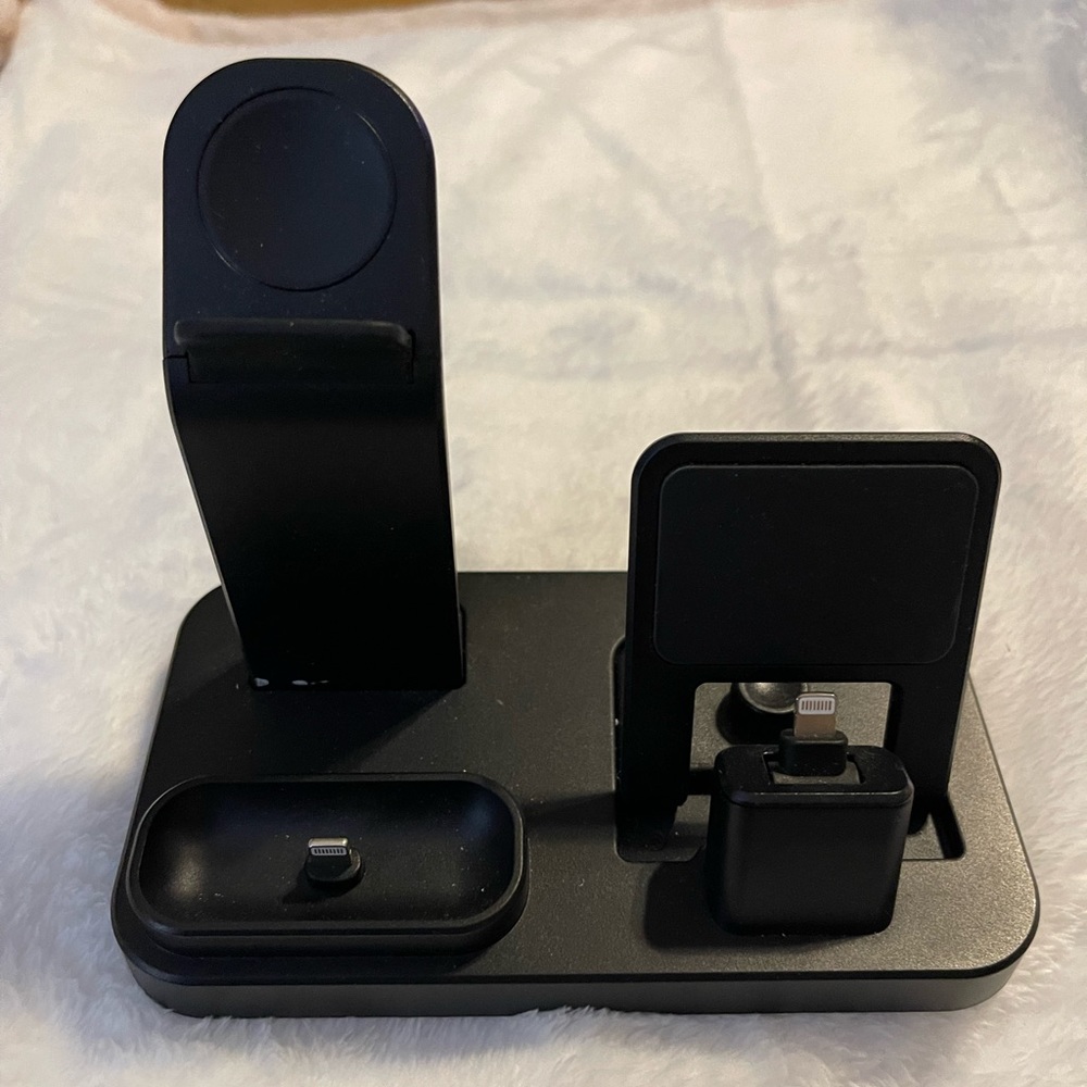 iPhone/AirPods/Apple Watch Charging Trio